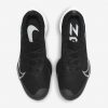 Découvrez la puissance de la Nike Air Zoom Tempo. Une combinaison dynamique de vitesse et de confort, prête à vous propulser vers de nouveaux sommets.